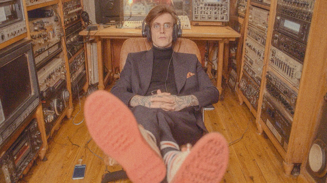 Eventide Blackhole: Reverb for Massive Metal Soundscapes